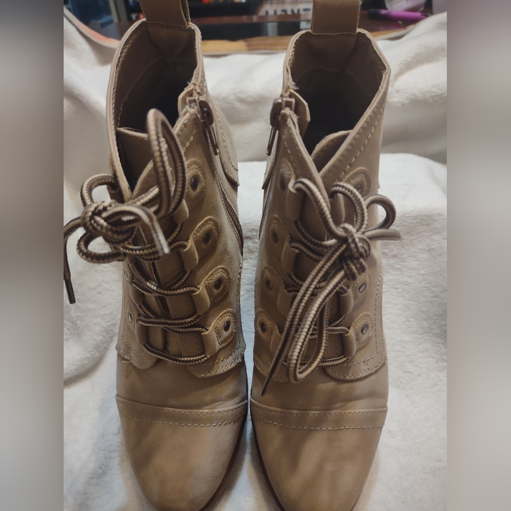 Women's Wedge Boots - Picture 2 of 4